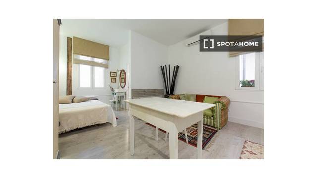 Piso en Alquiler en Embajadores - Lavapiés