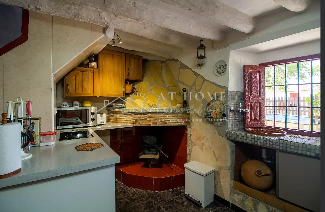 Cocina de Casa o chalet de alquiler en Cómpeta con Piscina, Amueblado y Horno