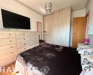 Bedroom of Planta baja for sale in Rubí  with Air Conditioner, Heating and Parquet flooring