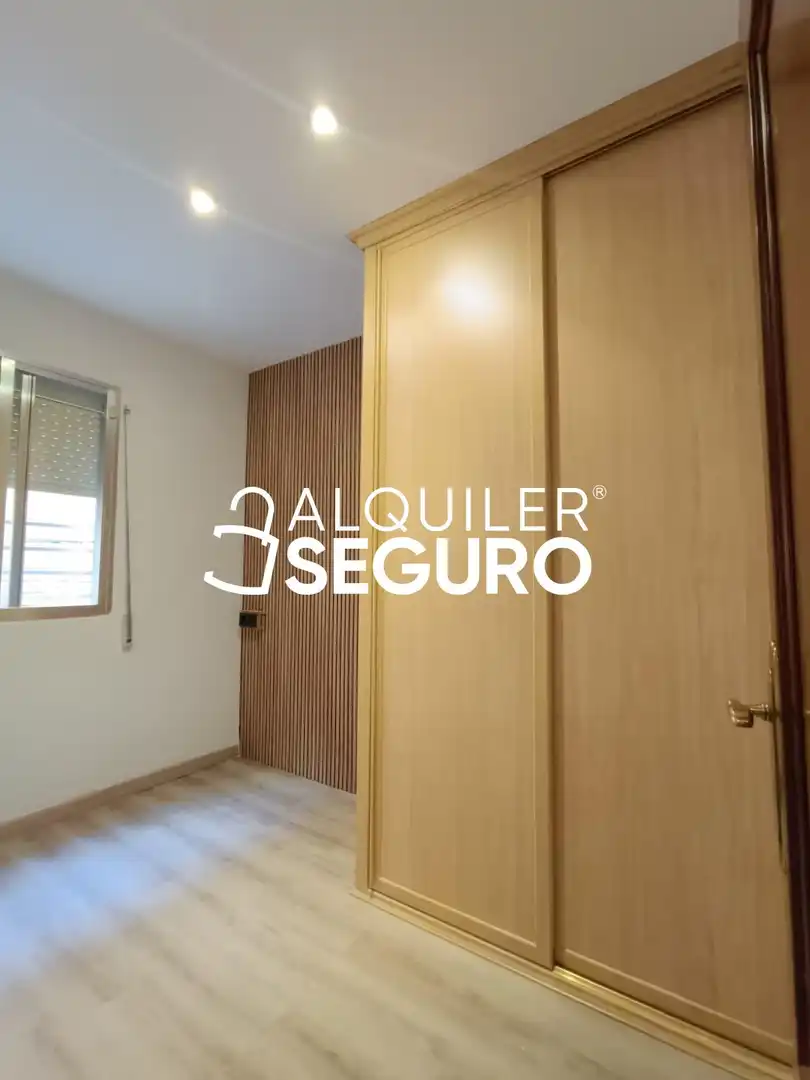 Flat for rent in Parla  with Air Conditioner, Heating and Furnished