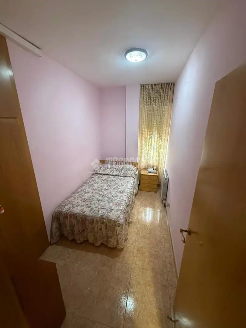 Habitación de Piso en venta en Barcelona con Balcón