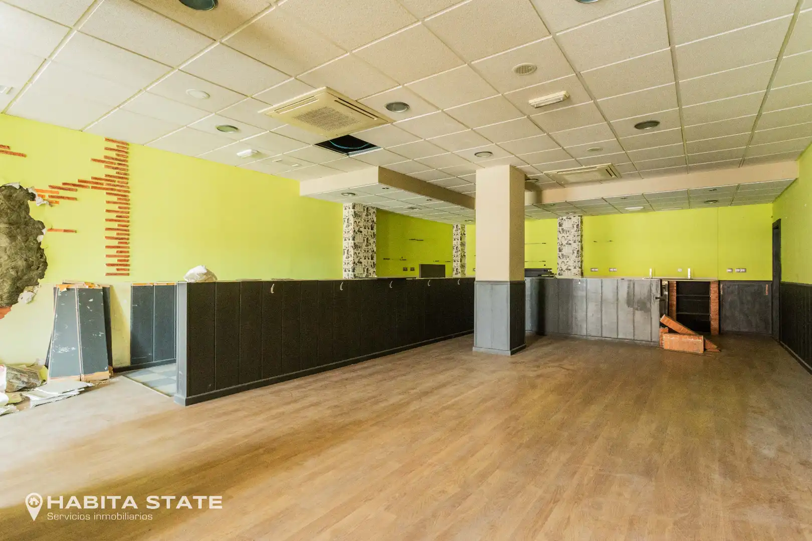 Local en venta en Almería