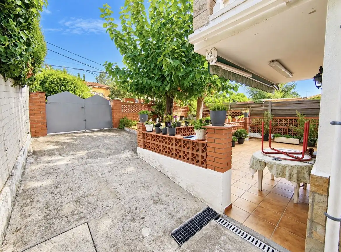 Terrassa de Casa o xalet en venda en Esparreguera amb Calefacció, Terrassa i Traster