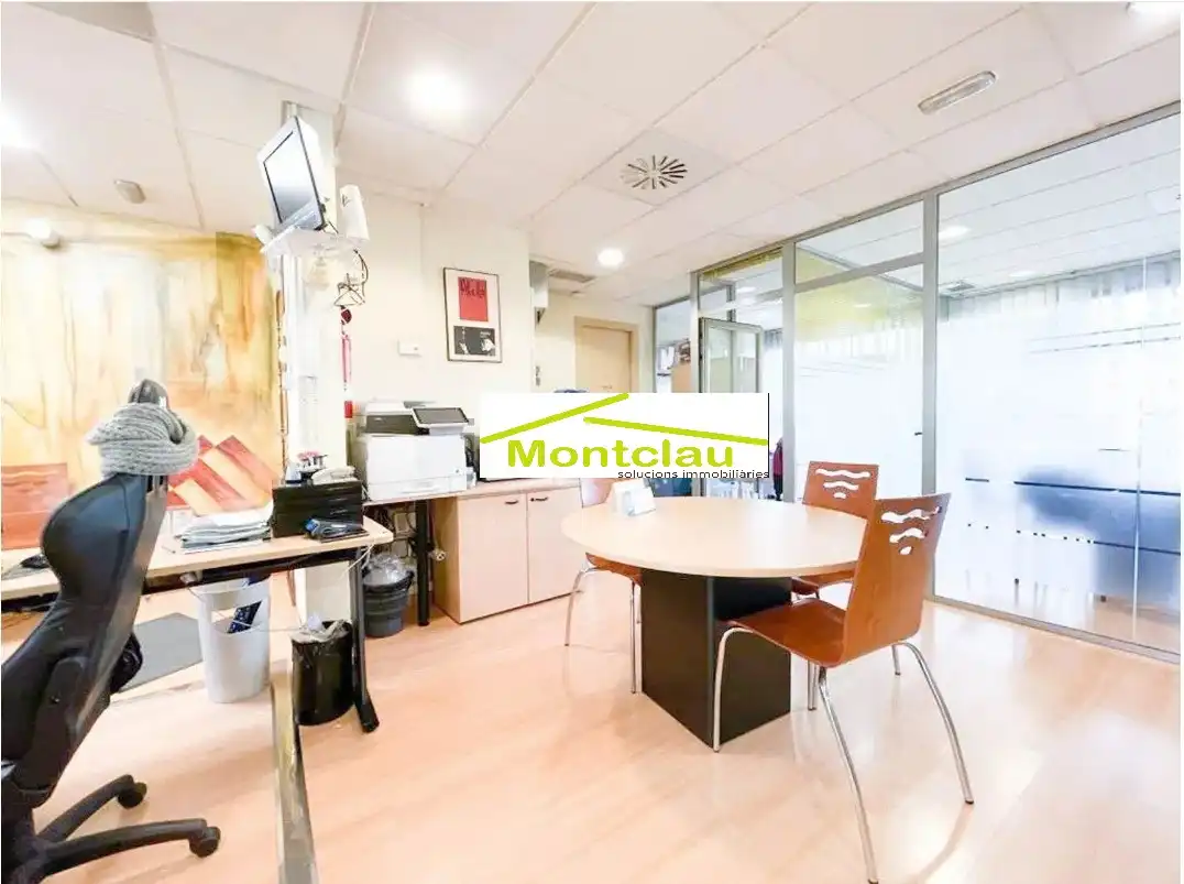 Office for rent in Mollet del Vallès  with Air Conditioner