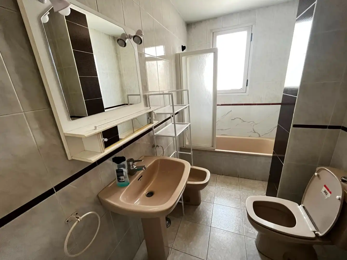 Badezimmer von Wohnungen zur Miete in Ciudad Real mit Möbliert