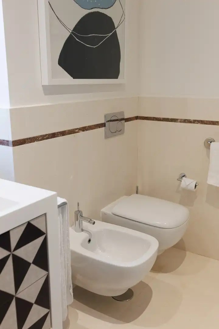 Casa aparellada amb balcó en venda a Milla de Oro, imagen 45