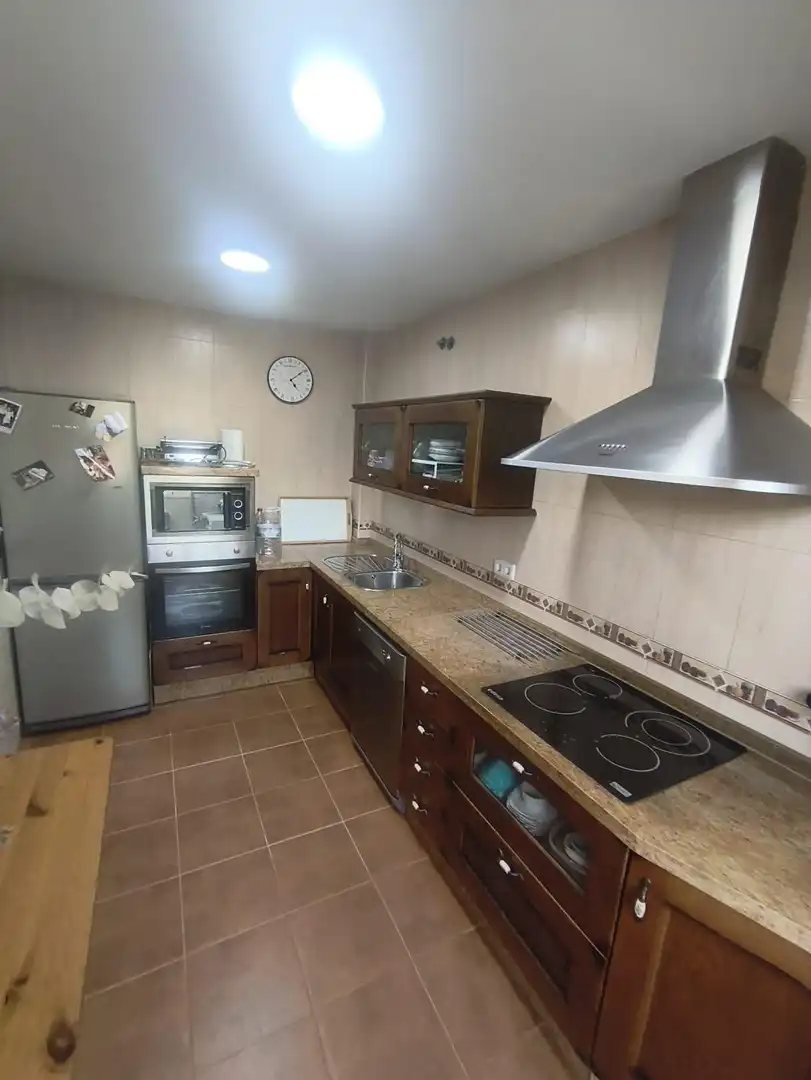 Cocina de Casa o chalet en venta en Córdoba con Aire acondicionado, Calefacción y Jardín privado