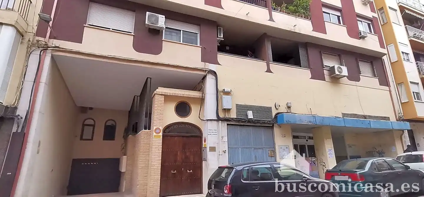 Vista exterior de Pis en venda en Linares amb Aire condicionat, Calefacció i Balcó