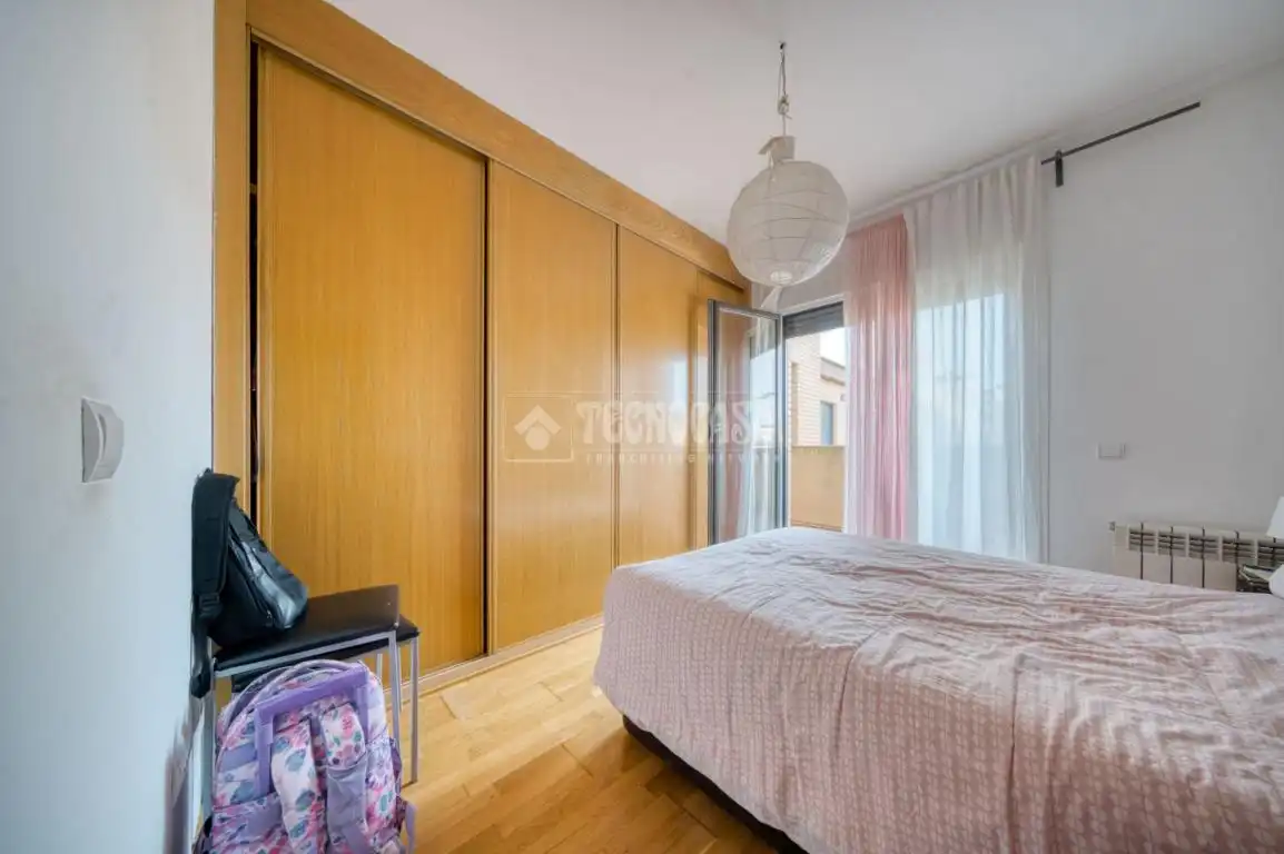 Habitación de Piso en venta en Arroyo de la Encomienda con Terraza, Trastero y Piscina comunitaria