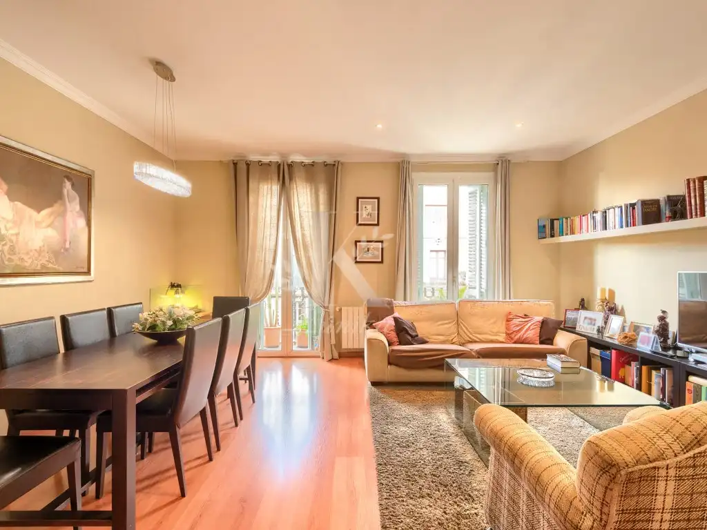 Sala d'estar de Pis en venda en Barcelona