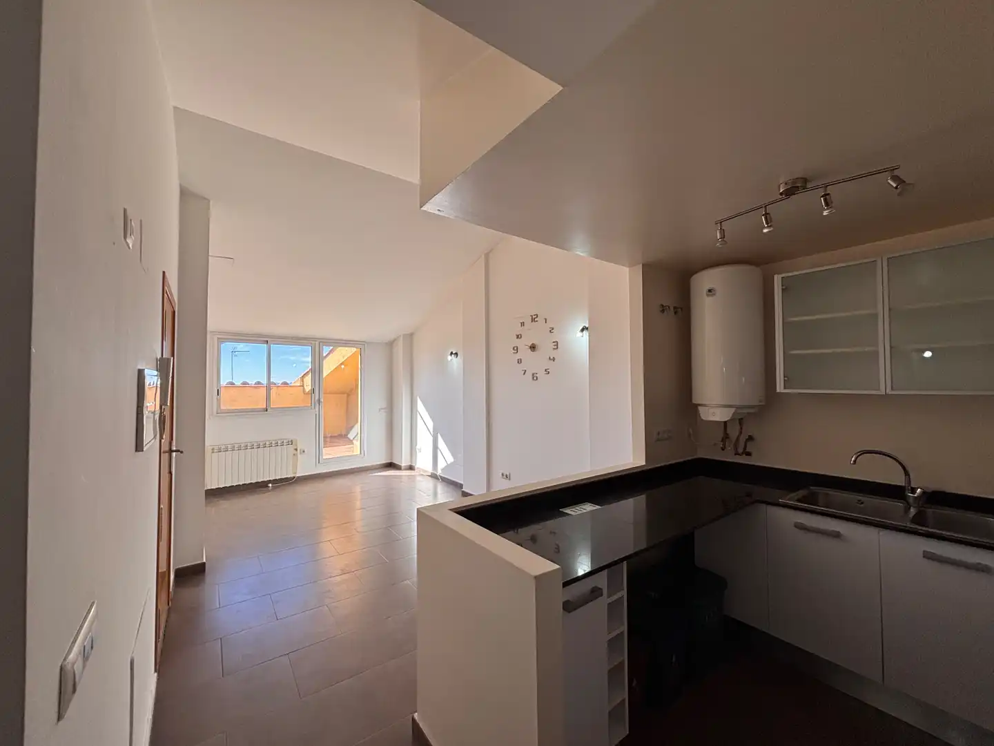 Cocina de Piso en venta en Cassà de la Selva con Calefacción y Terraza