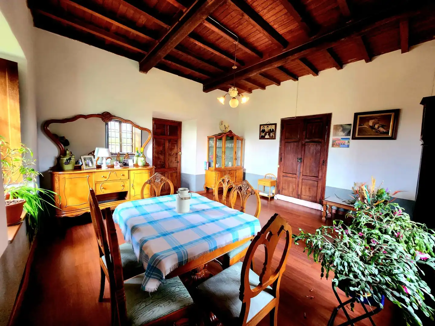 Esszimmer von Country house zum Verkauf in Coaña mit Privatgarten, Abstellraum und Balkon