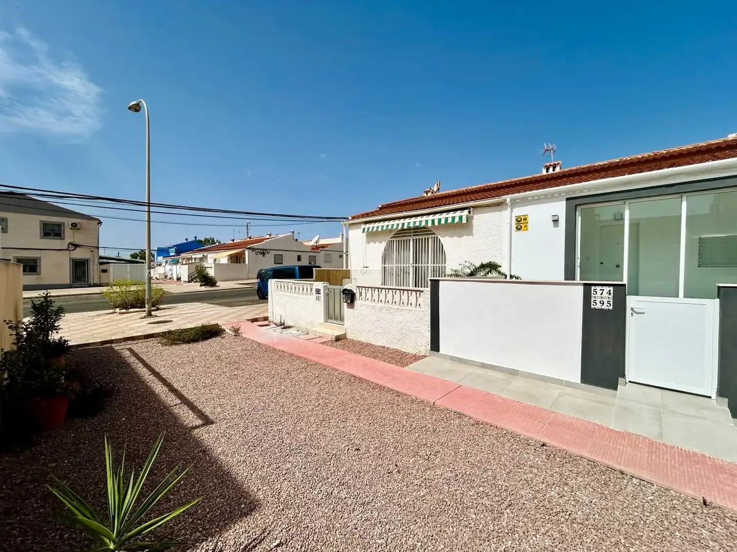 Exterior view of Houses for sale in Elche / Elx
