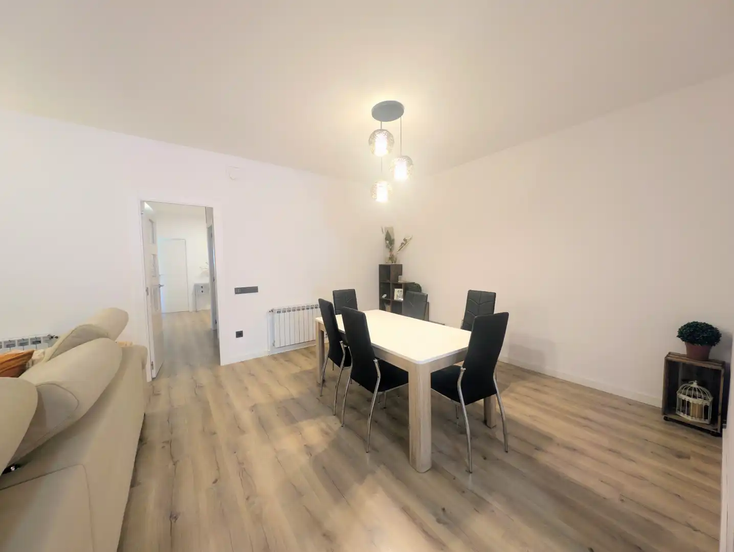 Esszimmer von Einfamilien-Reihenhaus zum Verkauf in Terrassa mit Klimaanlage, Heizung und Terrasse