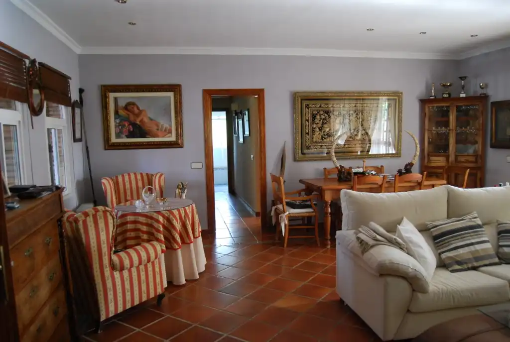 Sala d'estar de Casa o xalet en venda en Alhaurín de la Torre amb Aire condicionat, Jardí privat i Terrassa