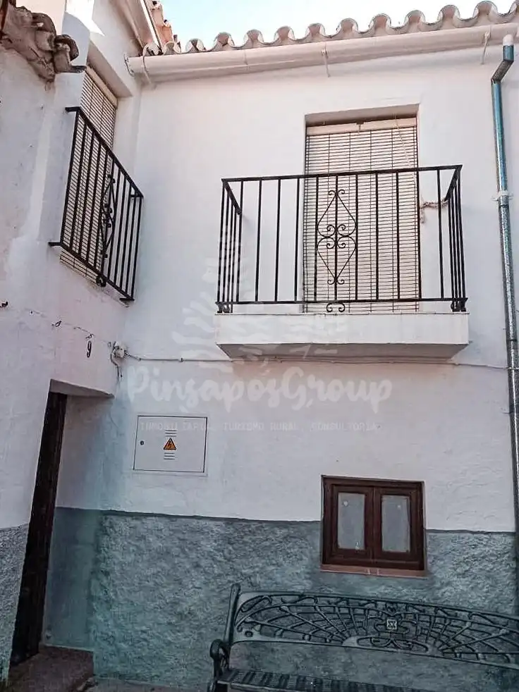 Vista exterior de Casa o xalet en venda en El Burgo amb Jardí privat i Terrassa
