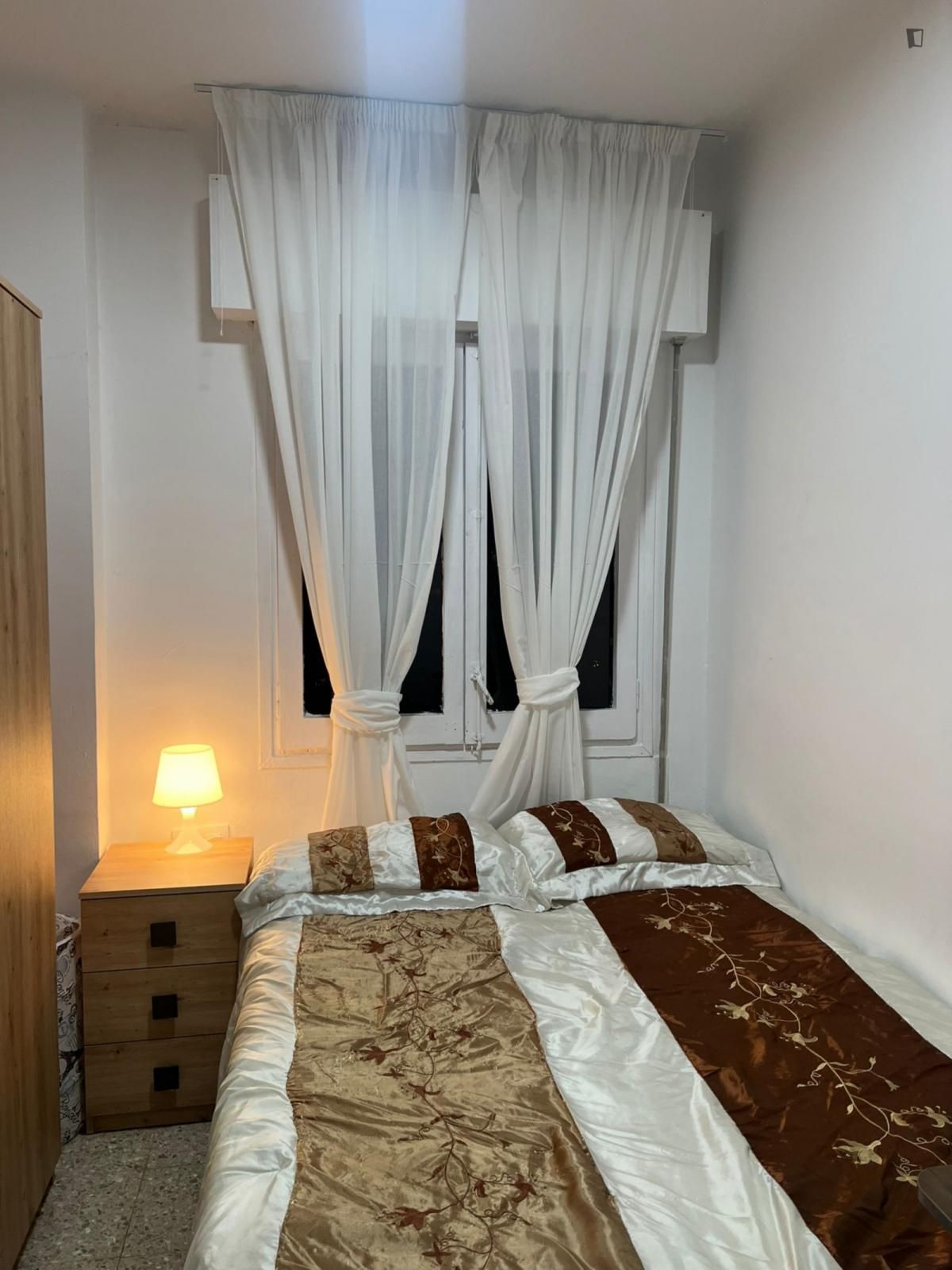 Apartment to share in Provençals del Poblenou