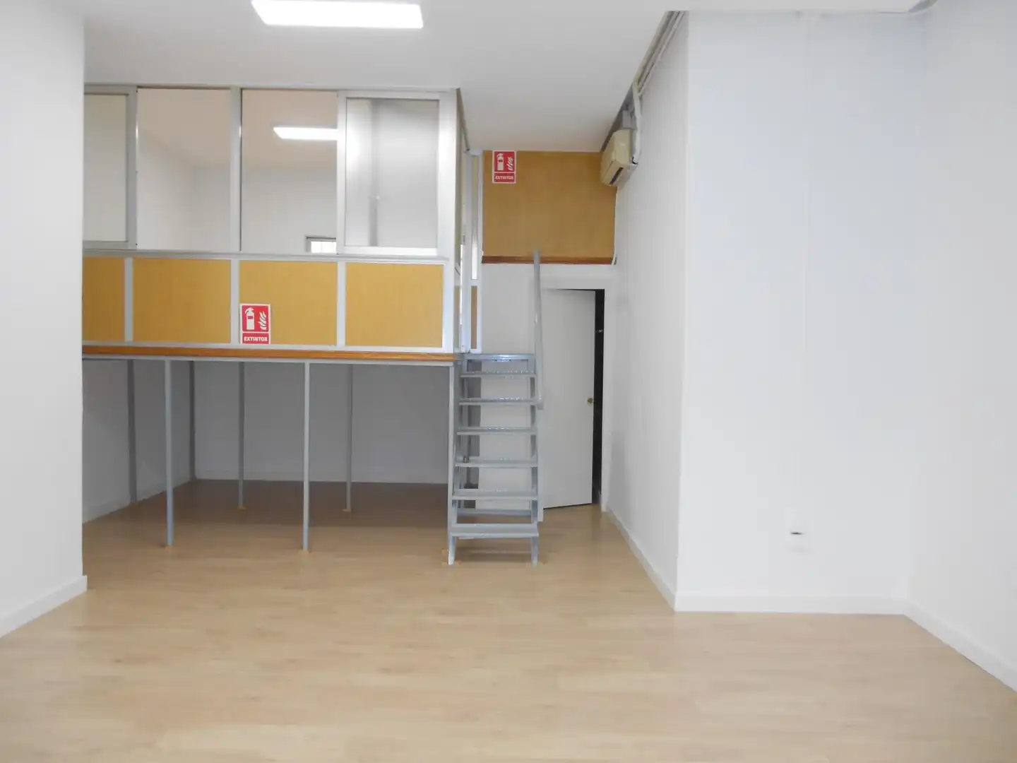 Geschaftsraum zur Miete in  Murcia Capital