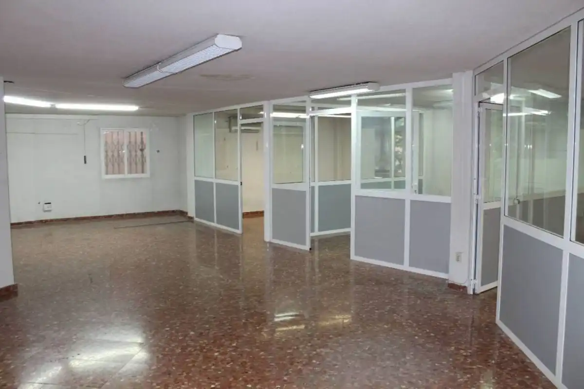 Office space with lift to rent in El Perchel