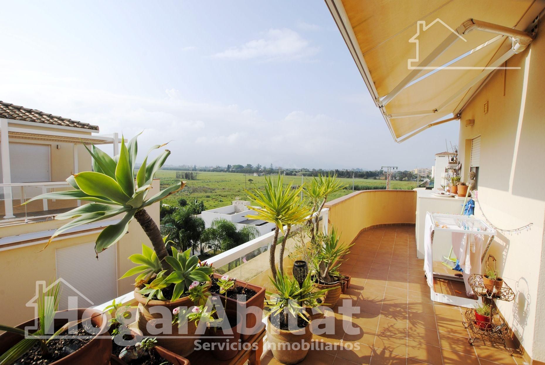Terrassa de Àtic en venda en Dénia amb Aire condicionat, Jardí privat i Terrassa