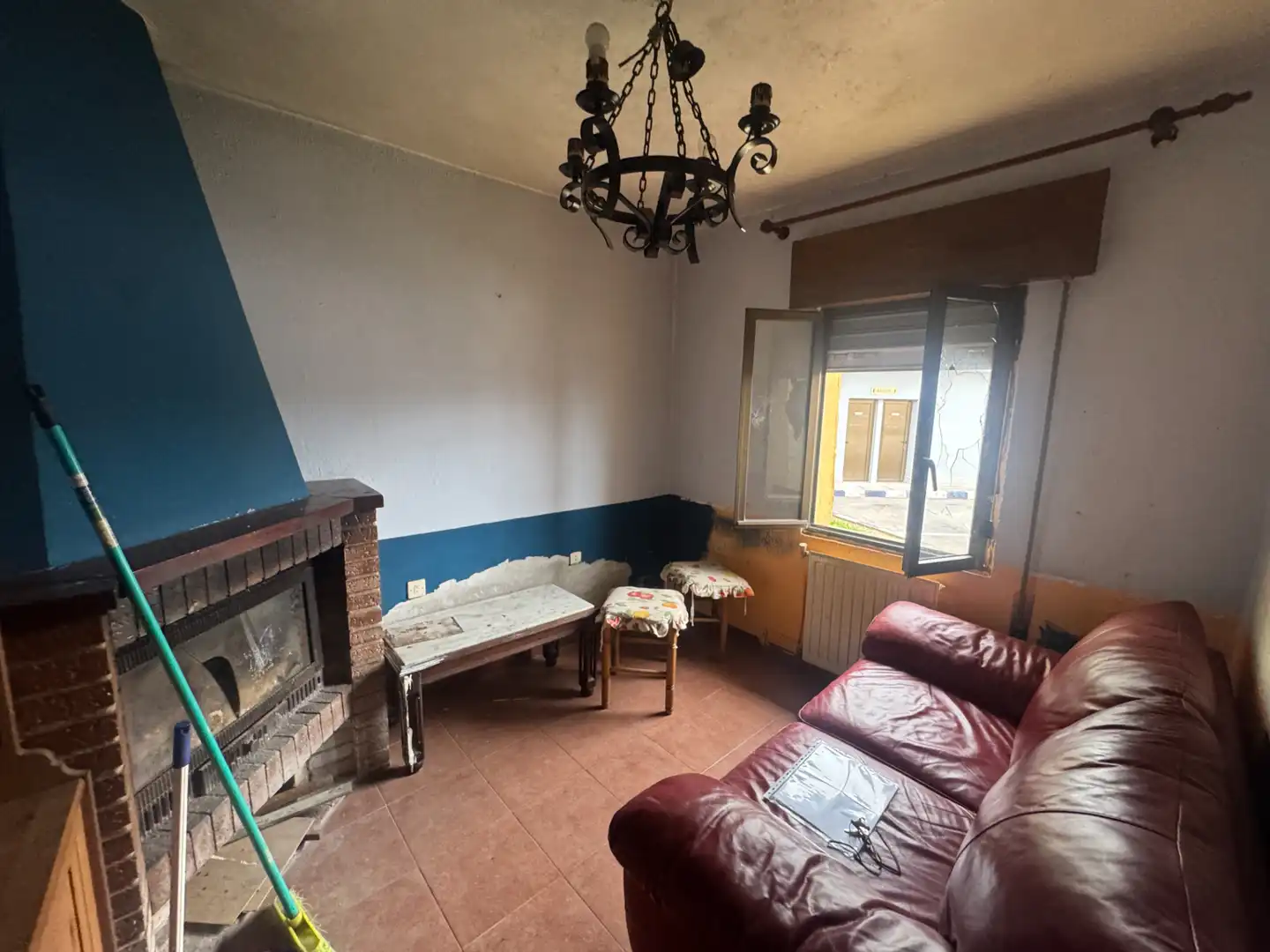 Sala d'estar de Casa o xalet en venda en Oviedo 