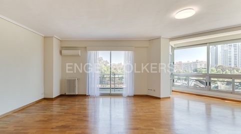 Foto 3 de Pis de lloguer a C/ de L'alcalde Reig, Mont-Olivet, Valencia Capital