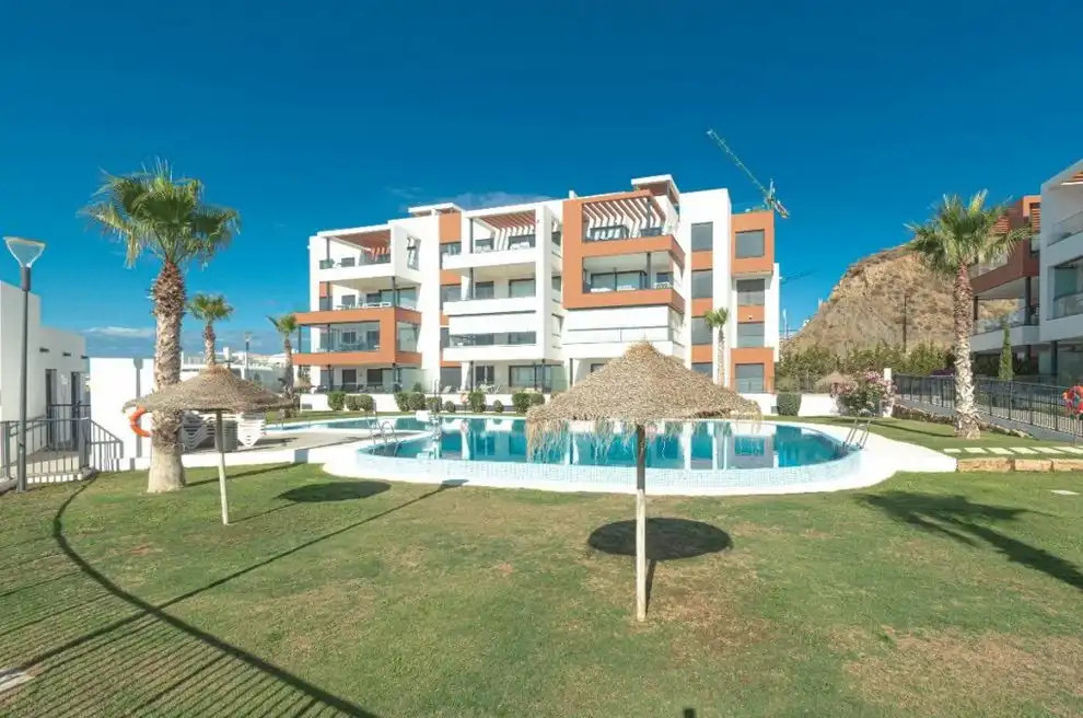 Apartament amb piscina en venda a Puerto Deportivo, imagen 21