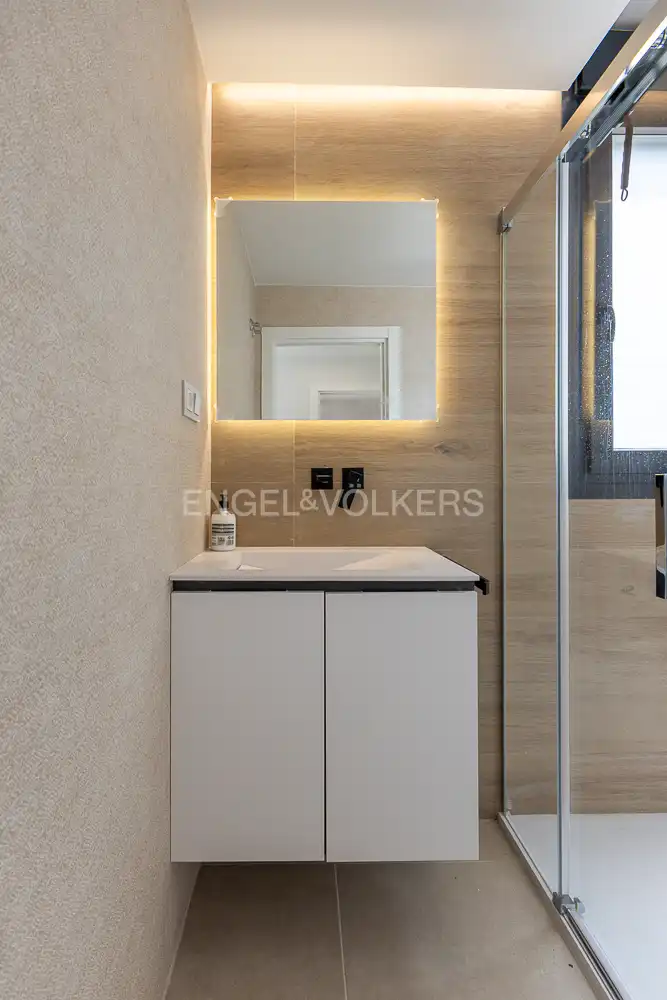 Badezimmer von Wohnung zur Miete in Dénia mit Klimaanlage, Heizung und Privatgarten