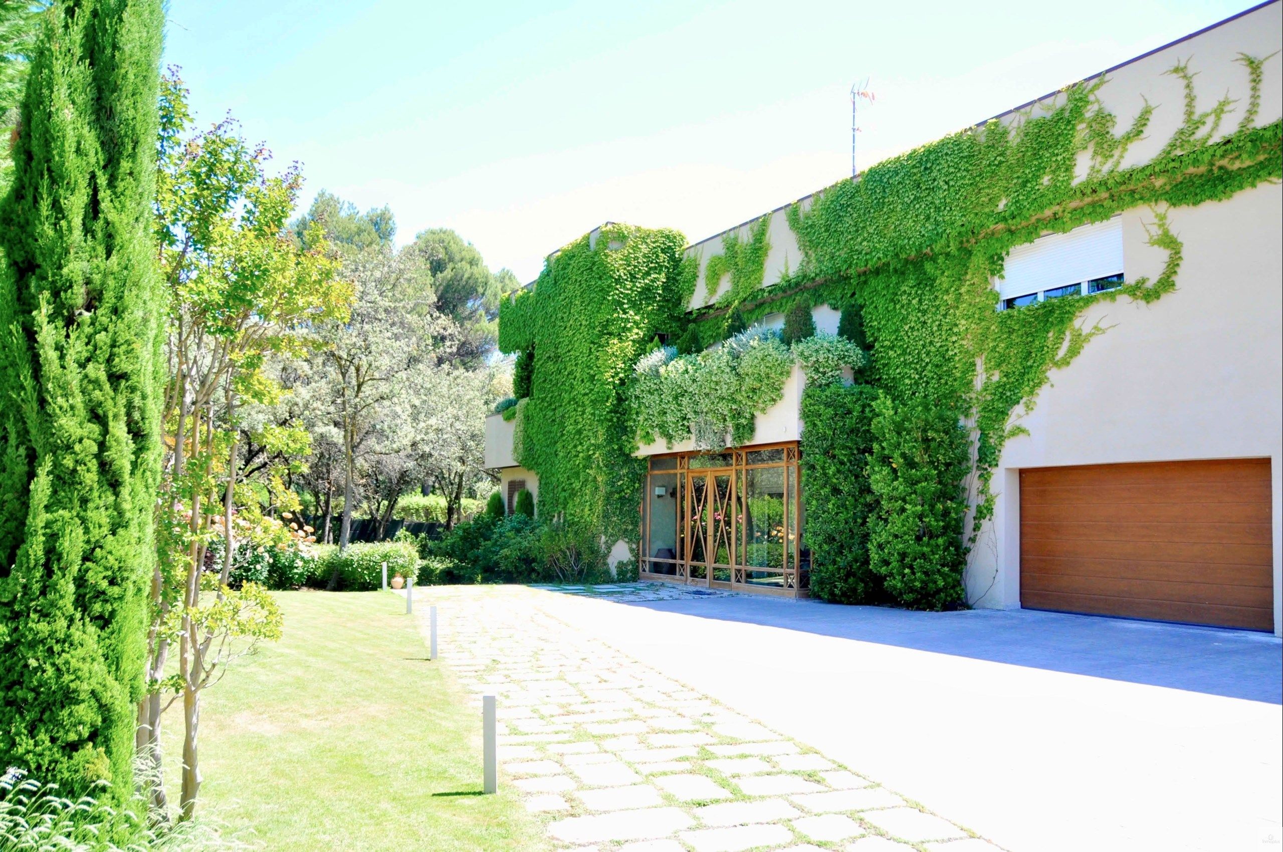 Vista exterior de Casa o xalet de lloguer en  Madrid Capital amb Aire condicionat, Calefacció i Terrassa