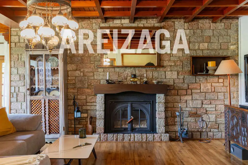 Sala de estar de Casa o chalet en venta en Errenteria con Calefacción, Terraza y Piscina