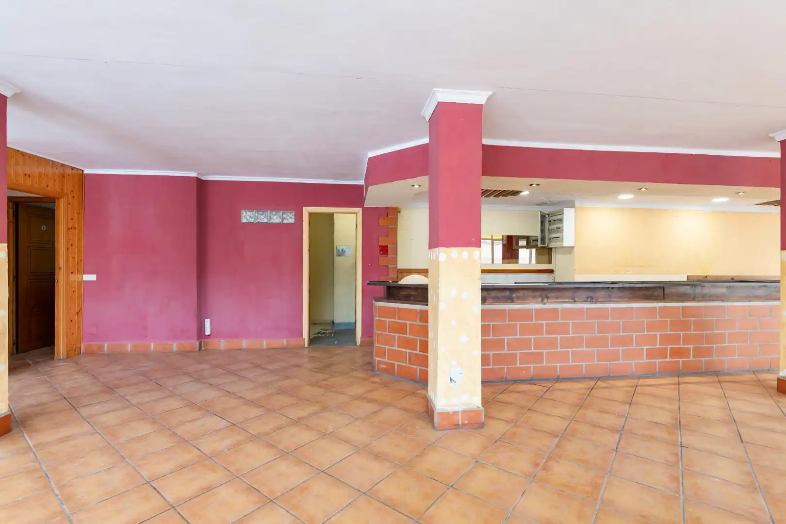 Geschaftsraum zur Miete in Calvià mit Klimaanlage und Terrasse