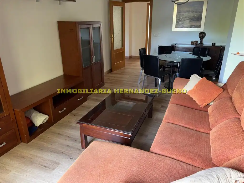Living room of Flat for rent in Salamanca  with Heating, Furnished and Balcony