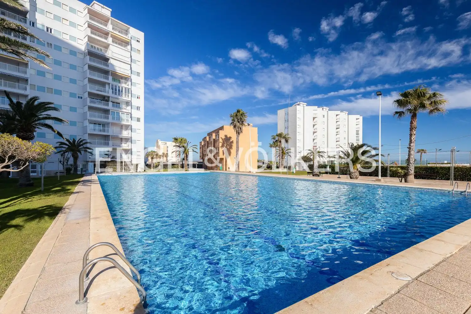 Piscina de Pis de lloguer en Valencia amb Calefacció, Terrassa i Piscina