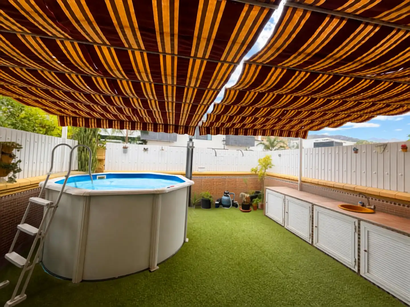 Adosado con piscina en venta en Capellanía - Retamar, imagen 9