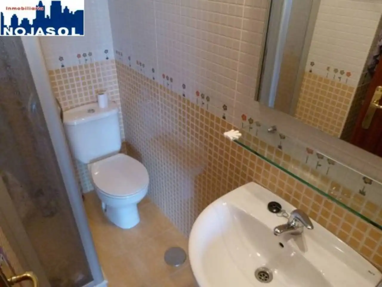 Baño de Apartamento de alquiler en Noja con Calefacción, Terraza y Amueblado