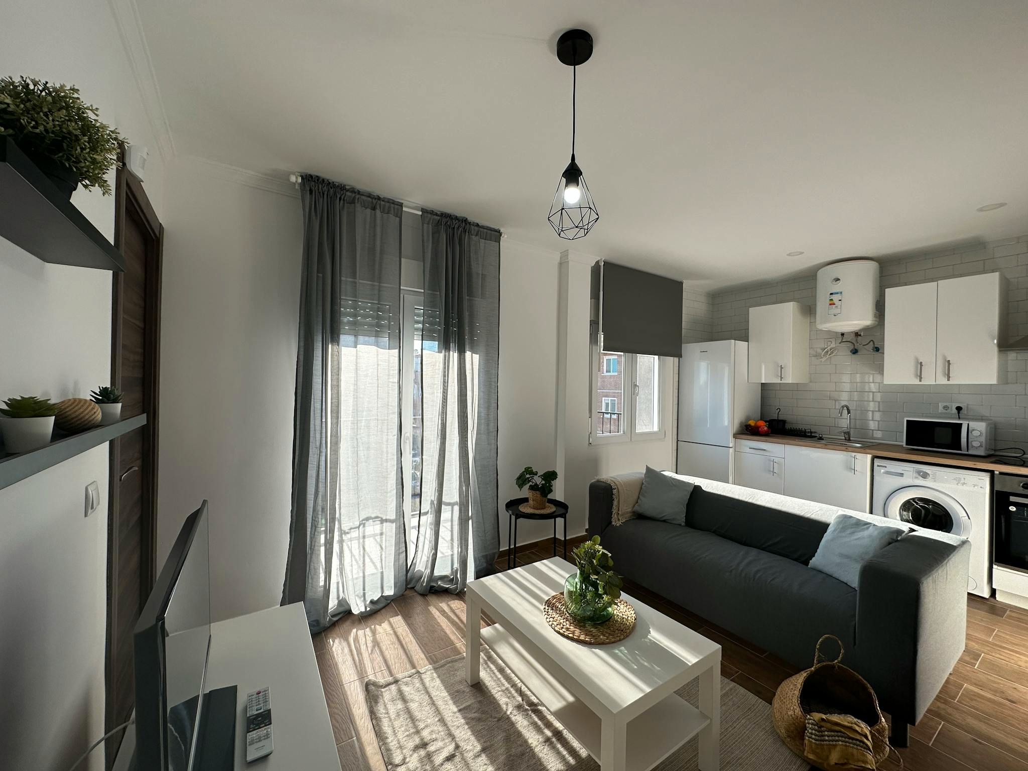 Living room of Flat for rent in  Madrid Capital  with Heating, Furnished and Washing machine