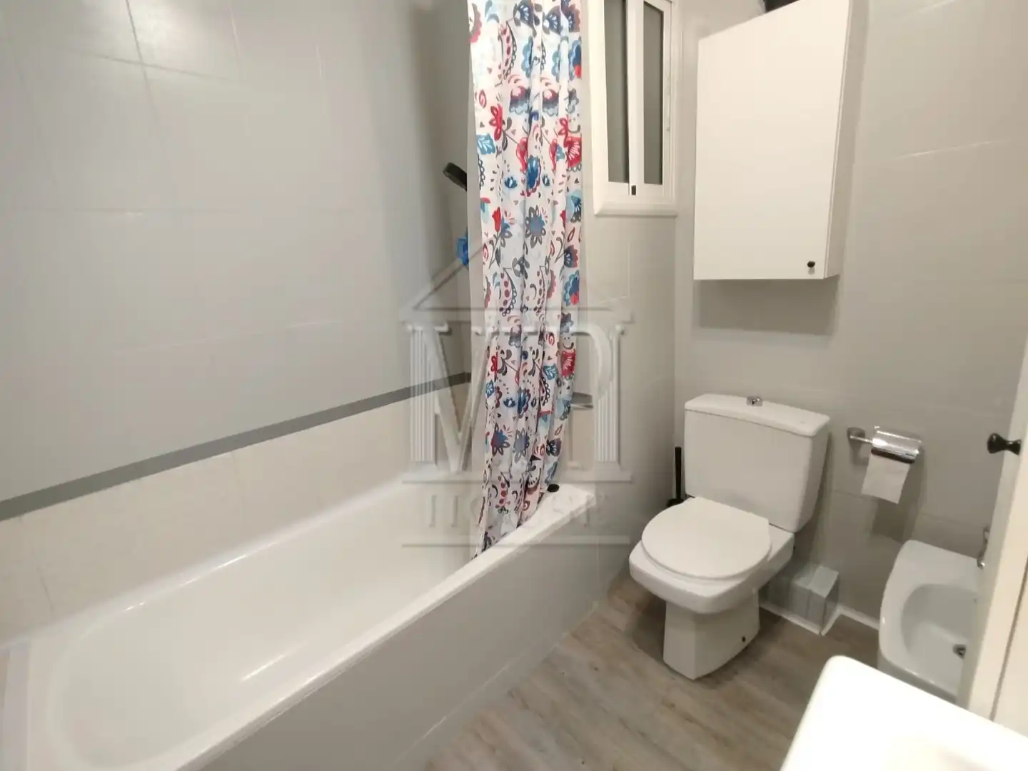 Baño de Piso en venta en Badalona con Aire acondicionado y Amueblado