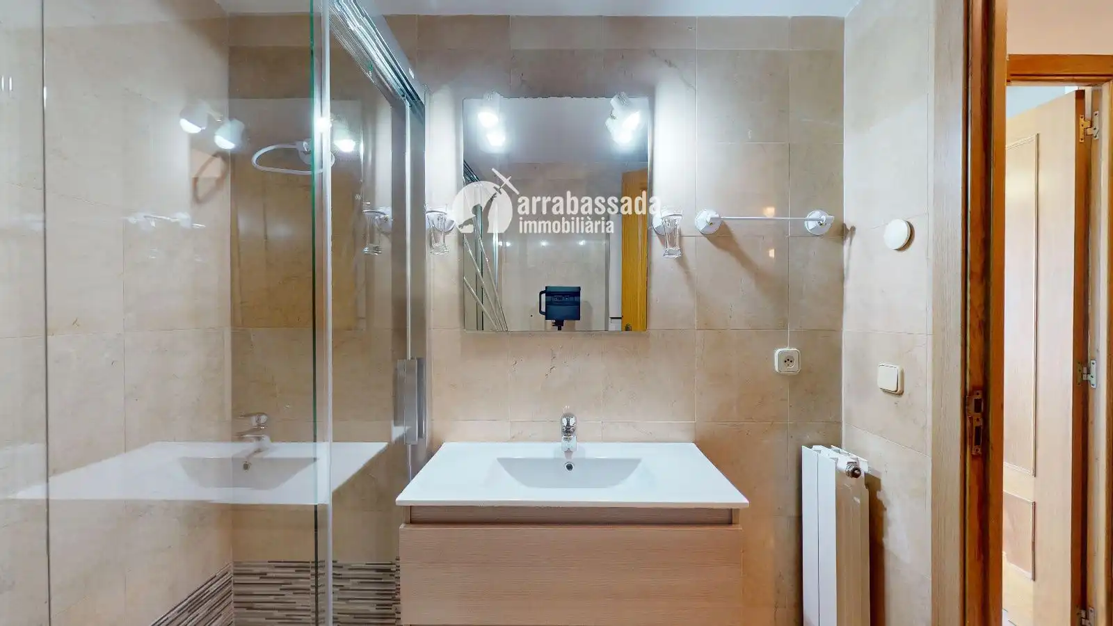 Bathroom of Flat for rent in Tarragona  with Air Conditioner, Heating and Terrace