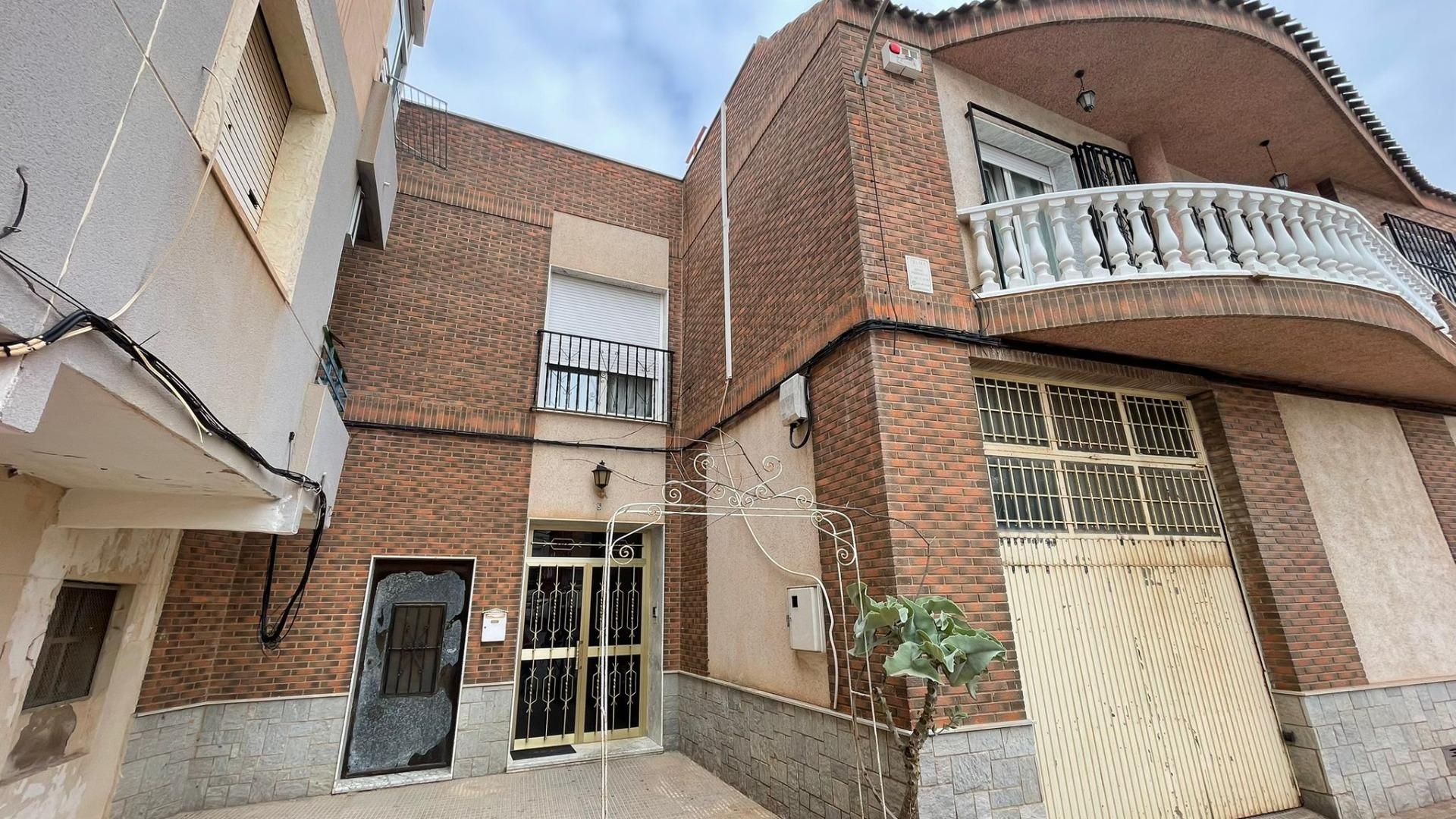 Vista exterior de Casa o xalet en venda en Cartagena amb Jardí privat