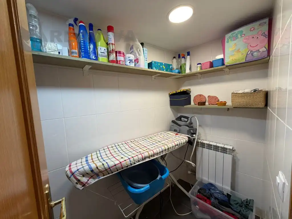 Kitchen of Houses for sale in La Seu d'Urgell  with Air Conditioner and Oven