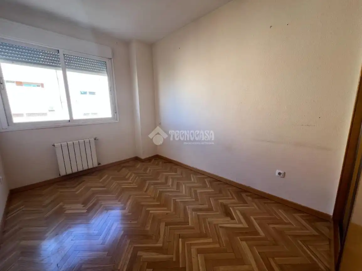 Bedroom of Flat for sale in Alcorcón  with Heating, Parquet flooring and Terrace
