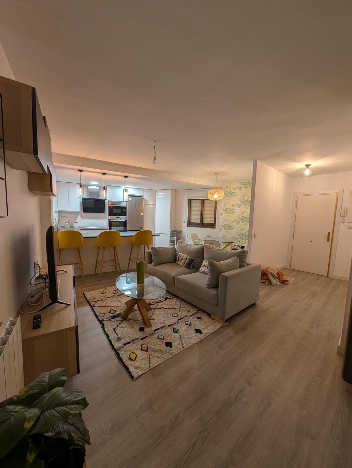 Sala de estar de Piso de alquiler en Móstoles con Aire acondicionado, Calefacción y Amueblado