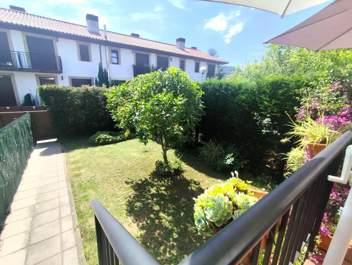 Jardín de Casa adosada en venta en Santiurde de Toranzo con Calefacción, Jardín privado y Terraza