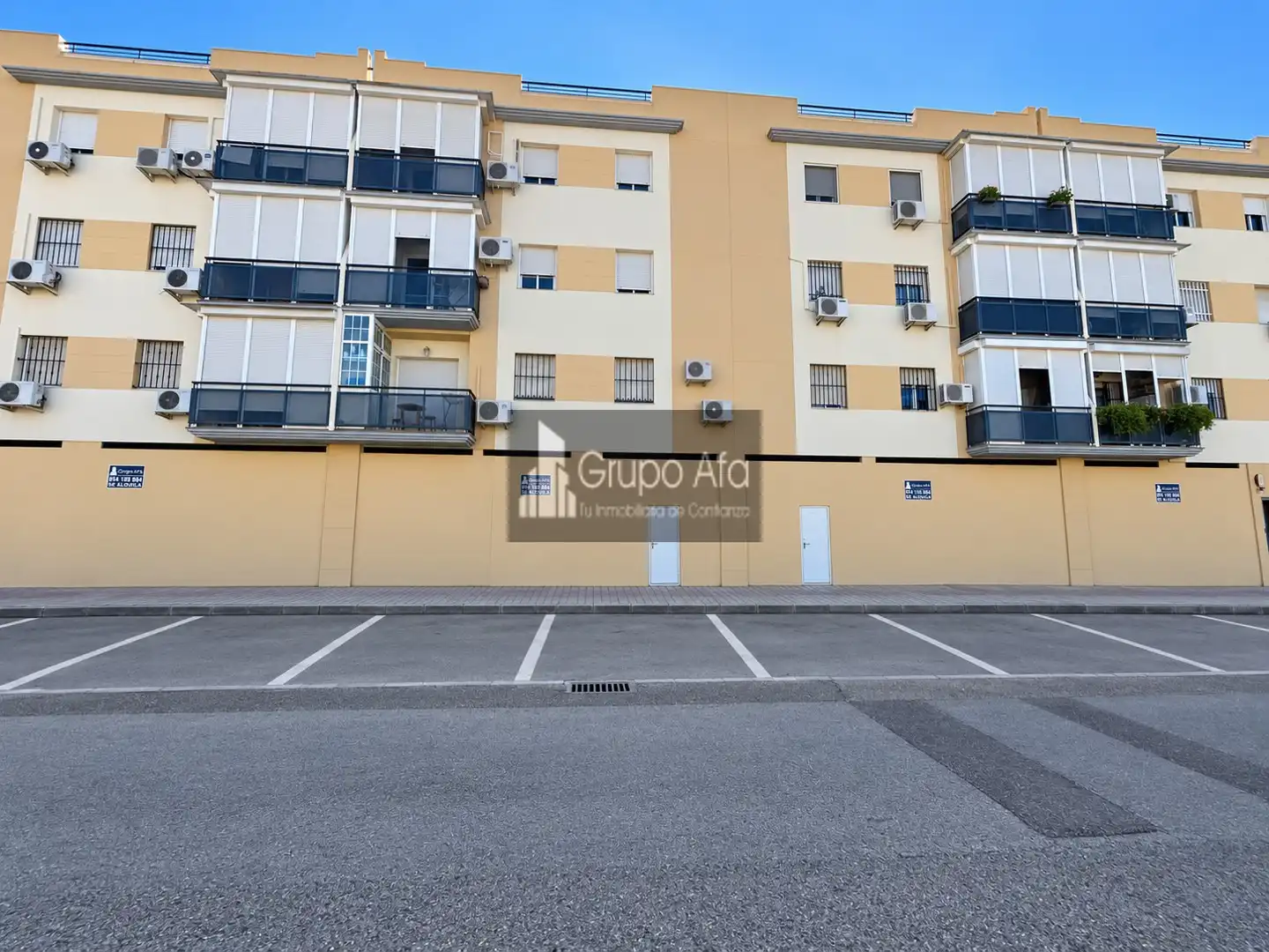 Außenansicht von Geschaftsraum zum Verkauf in Alcalá de Guadaira