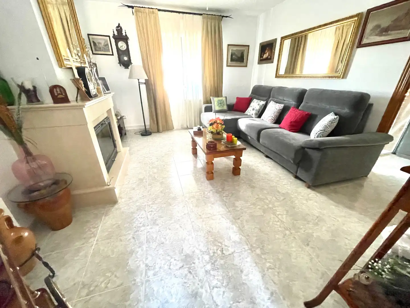 Sala de estar de Casa o chalet en venta en Mejorada del Campo con Calefacción, Jardín privado y Terraza