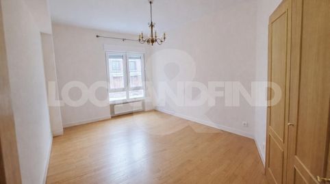 Foto 2 de Piso en venta en Calle Autonomia, Alhóndiga, Bilbao