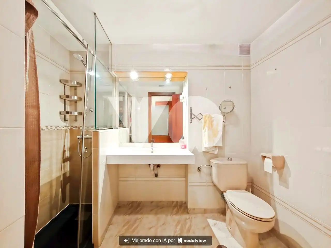 Badezimmer von Wohnung zum Verkauf in Barajas