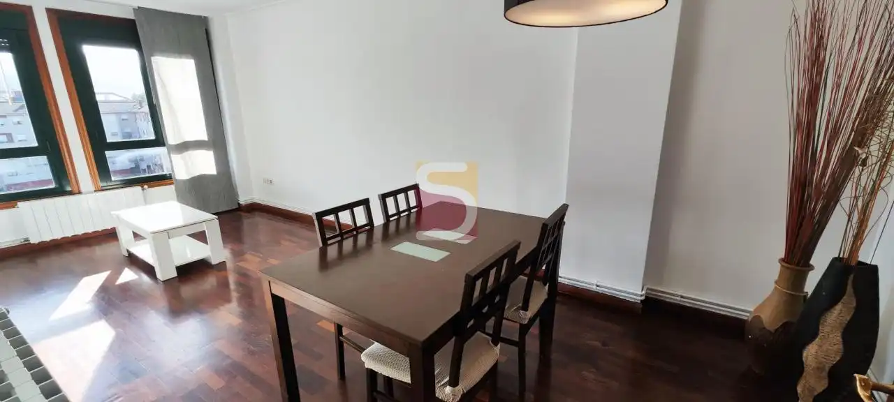 Esszimmer von Wohnung zur Miete in Gondomar mit Heizung, Abstellraum und Möbliert