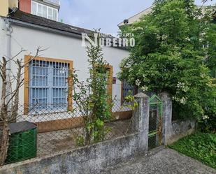 Vista exterior de Casa adosada en venda en Lugo Capital amb Terrassa, Moblat i Alarma