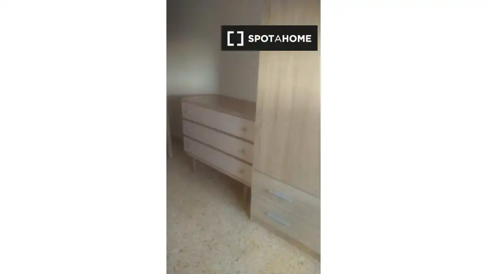 Habitación de Piso para compartir en Paterna con Aire acondicionado, Calefacción y Terraza